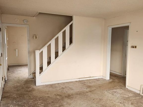 5th image of 6624 Hubbard Ln