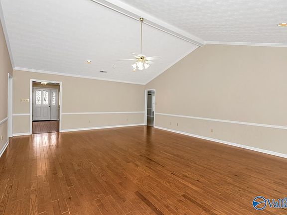 3rd image of 3110 Vicksburg Dr SW