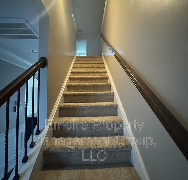 108 Ashewicke Dr — Photo 10