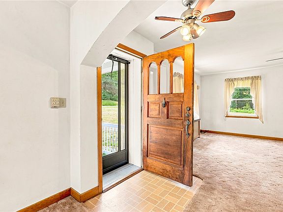 4th image of 488 Bloom Rd