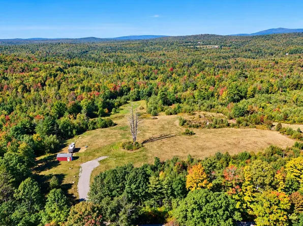 25 Monument Road, Abbot, ME 04406