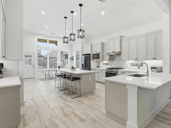 3216 Bello Green Ln, Katy, TX 77493