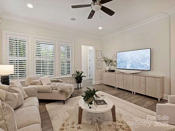 5th image of 5921 Tindall Park Dr
