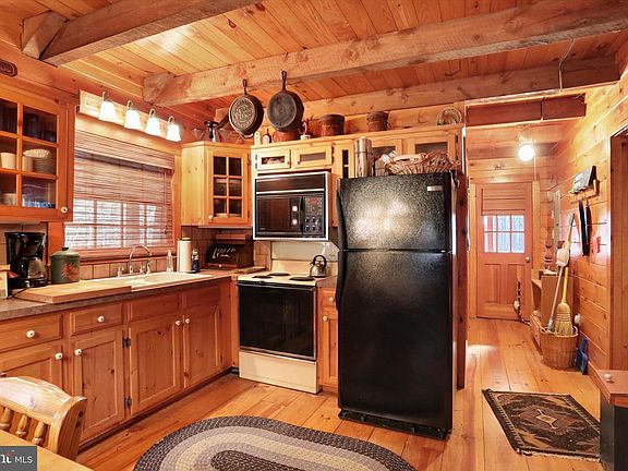 11th image of this home