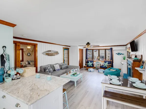 23 Wall St #Id1057366p, Hampton, NH 03842