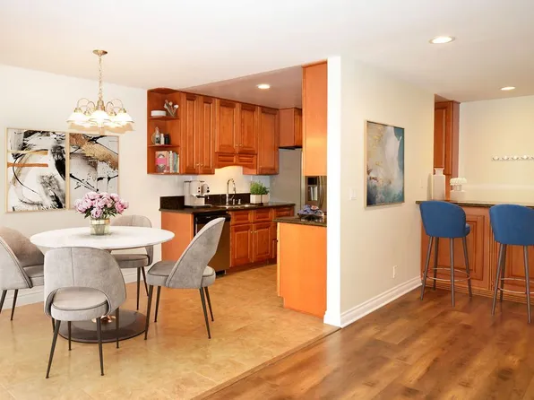 5950 Canterbury Dr APT C212, Culver City, CA 90230