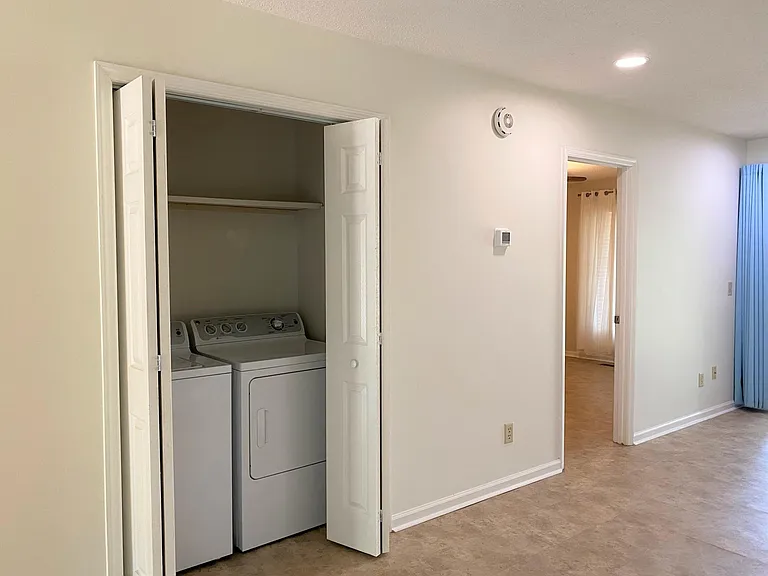 20 White Dogwood Rd #F — Photo 8
