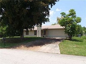 1st image of 709 SE Lighthouse Ave