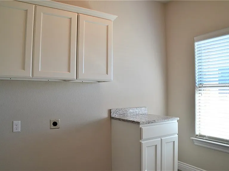 1800 Riverstone Rd — Photo 22