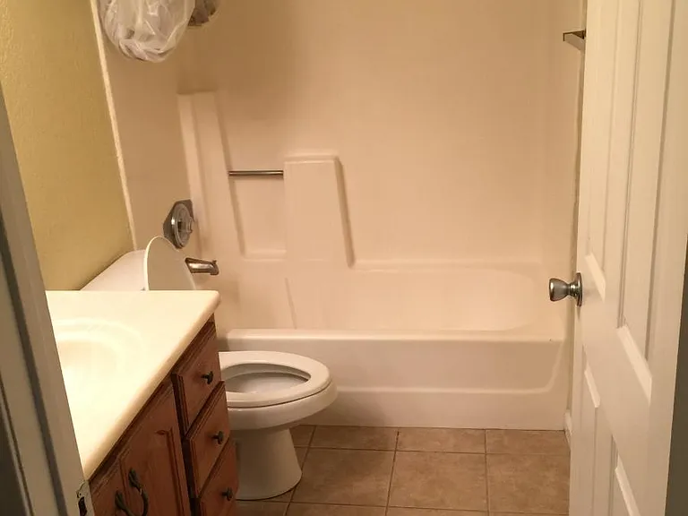 2743 B St #14 — Photo 32