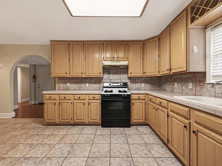 1807 Crocker St #A — Photo 11