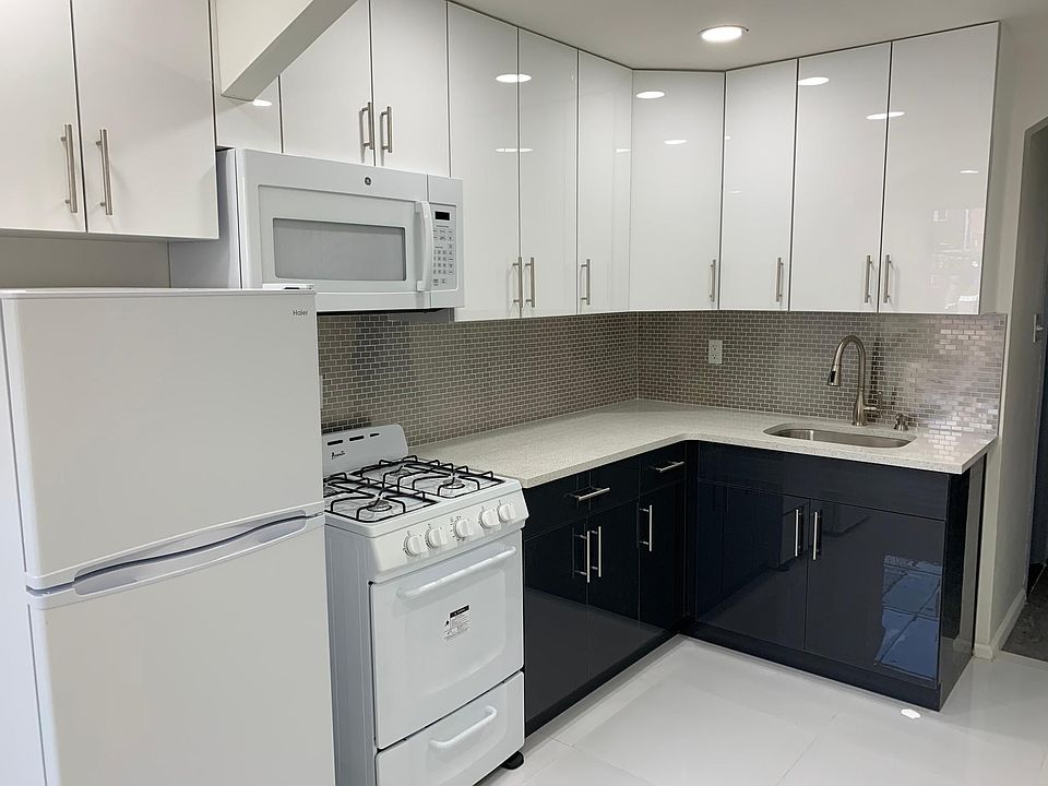 2nd image of 2160 Homecrest Ave #1