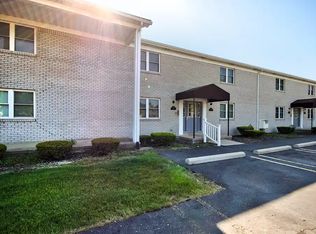Fairfield Arms Apartments, Livonia, MI 48154