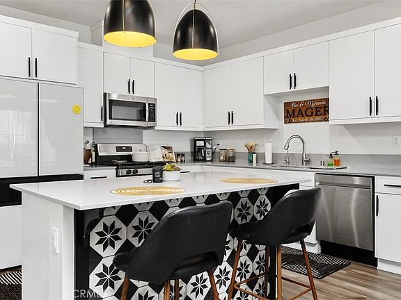 2nd image of 344 Zest Ln