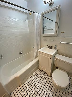 4th image of 8829 Fort Hamilton Pkwy #2B