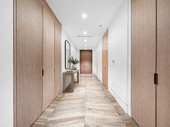 4th image of 49 Chambers St #5E