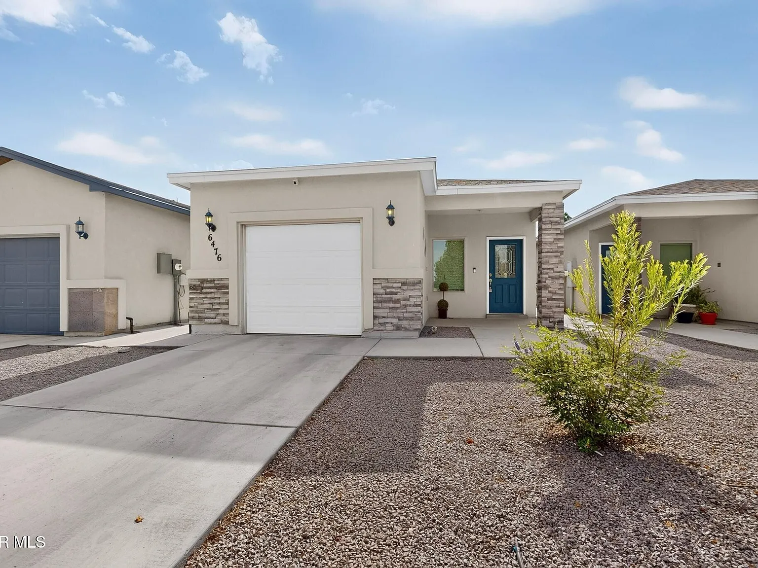 2 bed, 2.0 bath, 1415 sqft, $1,700 — Photo 1