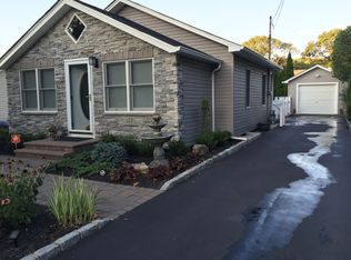 39 Kirby Ln, Ronkonkoma, NY 11779