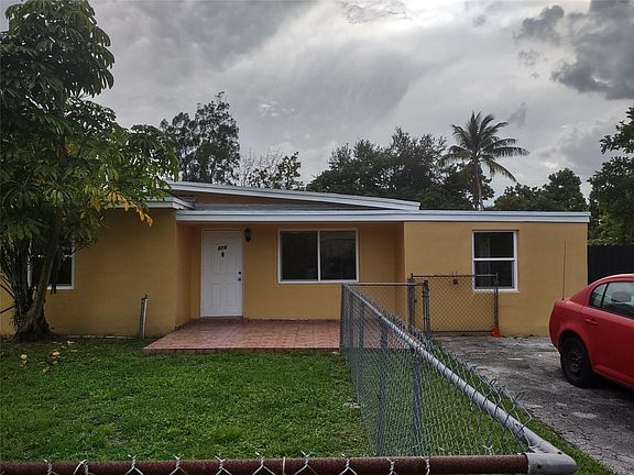 4th image of 128 Miami Gardens Road