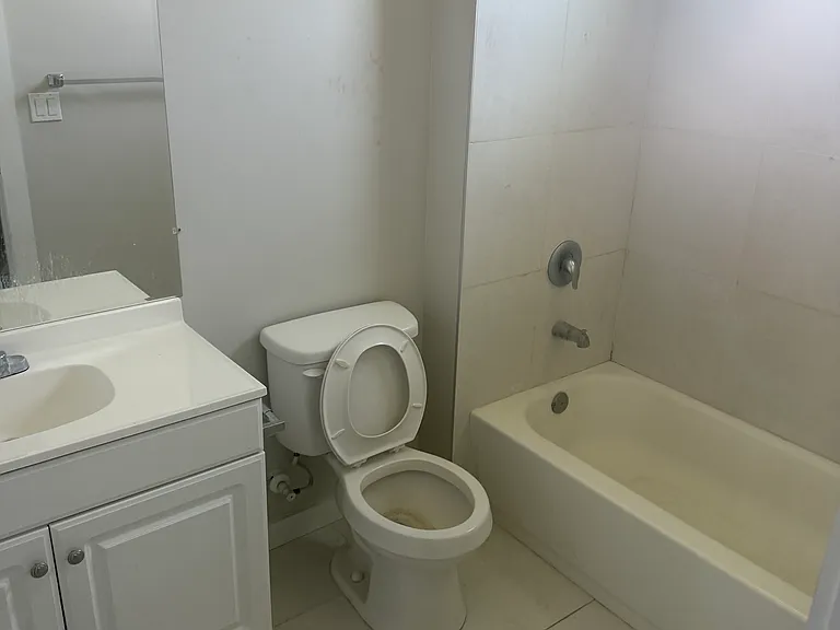 1514 Gary Ln — Photo 11