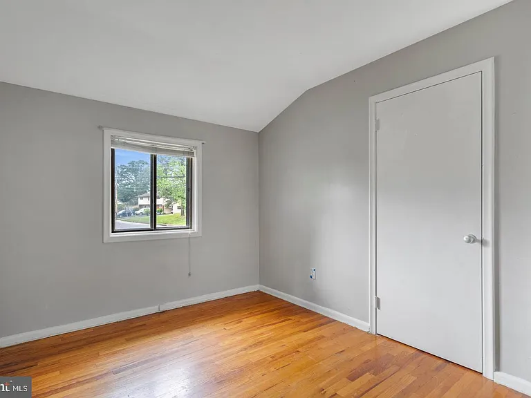 6318 Willowood Ln — Photo 16