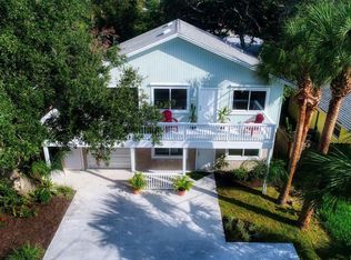 204 7th St, St Augustine, FL 32080