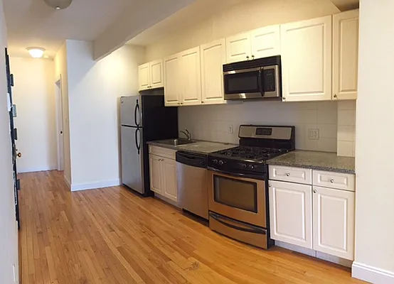 Rented by R&R Management | media 34