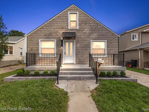 1066 Pearson St, Ferndale, MI 48220