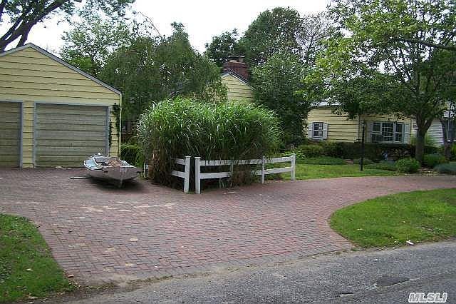 2nd image of 253 Richmond Ave
