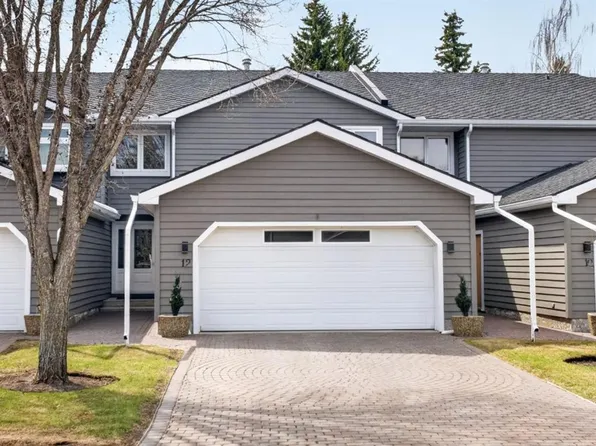 12 N Wood Cres SW, Calgary, AB T2W 4B6