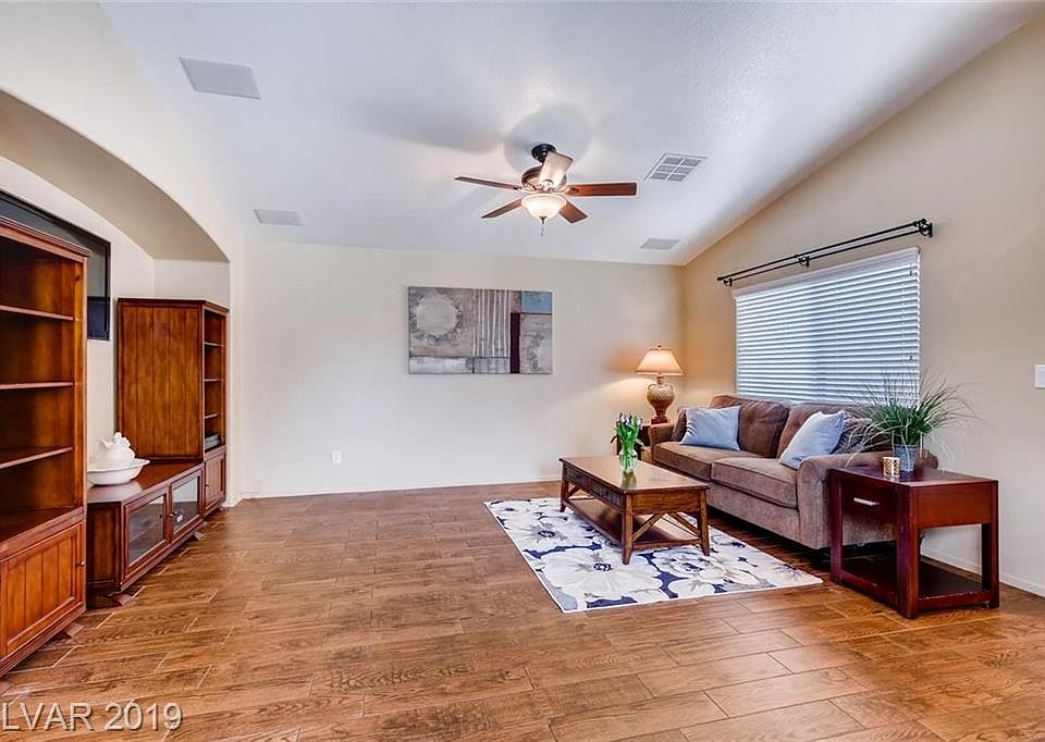 1st image of 10359 Madagascar Palm St