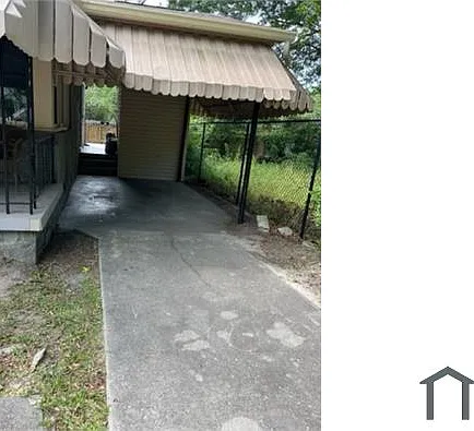 3 bed, 1067 sqft, $1,900 — Photo 3