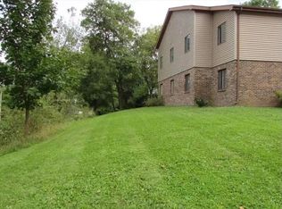 212 Grove St APT 7, Ridgeway, WI 53582