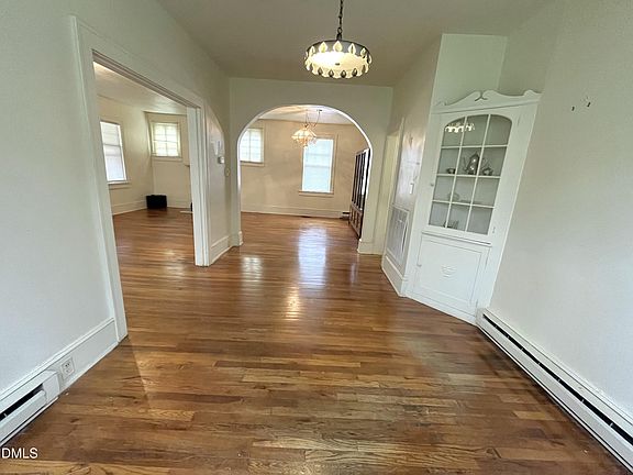 15th image of this home