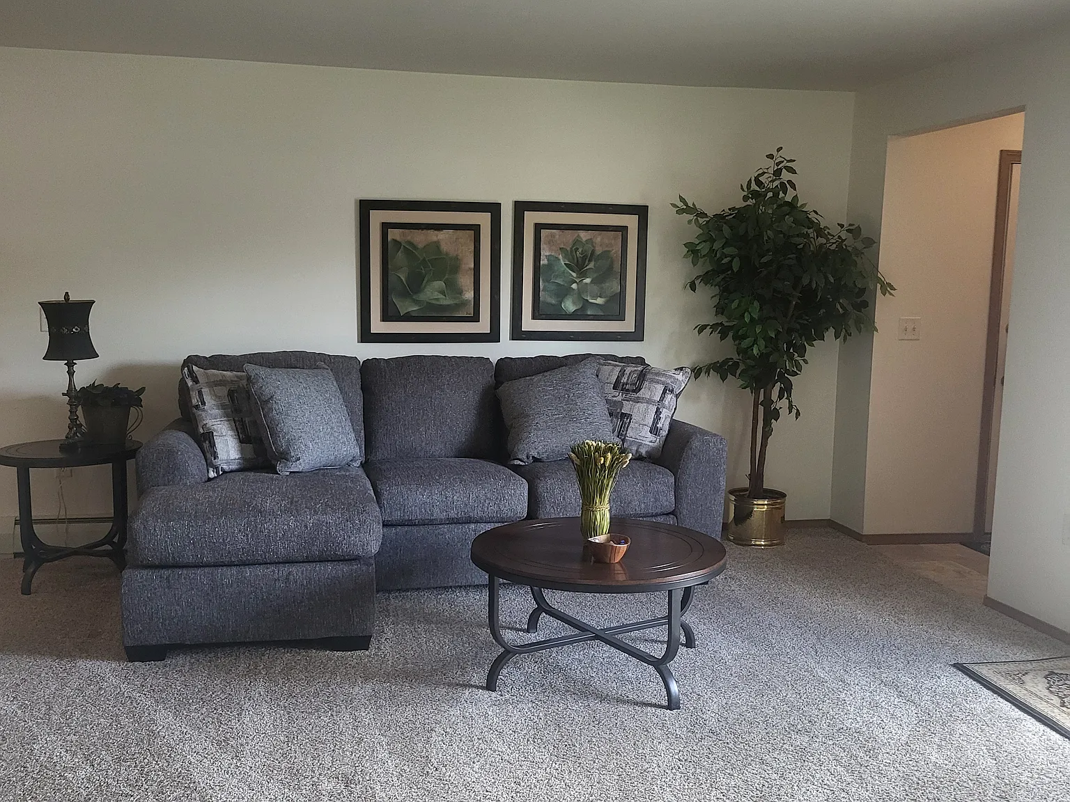2 bed, 1100 sqft, $1,240 — Photo 2