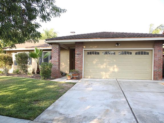 3rd image of 4460 Calle De Farrar