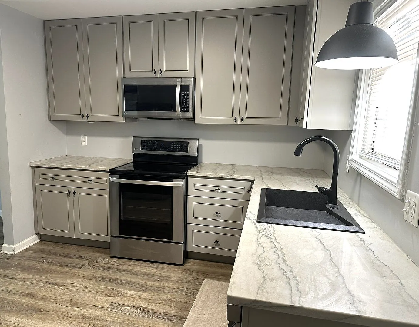 Nicely renovated 2 bedroom, 1 full bath duplex apt in Mauldin SC! — Photo 2