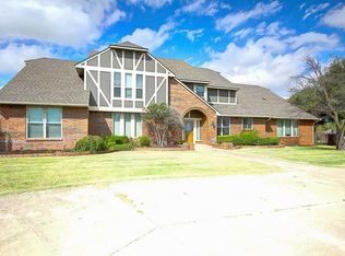 1805 SW 30th St, Moore, OK 73160