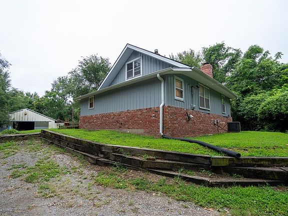 3rd image of 6501 S 16th St