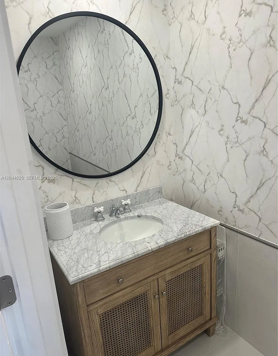 1060 Brickell Condo — Photo 4