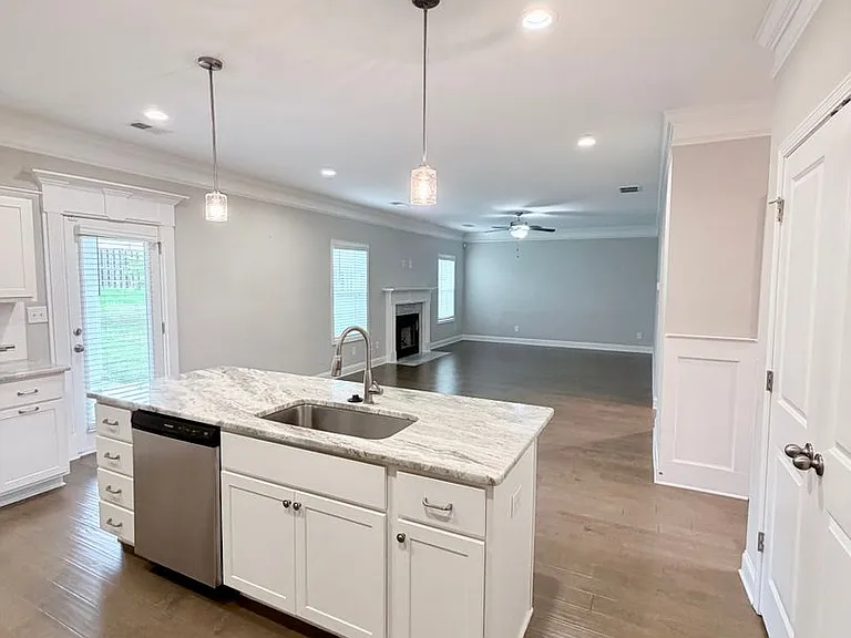 109 Taylor Leigh Ct — Photo 13