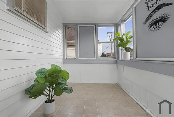 565 Carroll Ave #1 — Photo 13