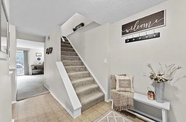 648 Topaz Ln — Photo 12