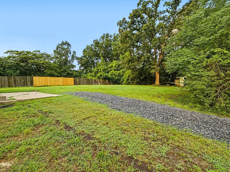 300 Marlin Dr — Photo 16
