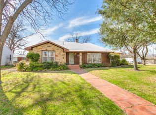 409 N 3rd St, Ballinger, TX 76821