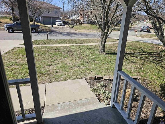 4th image of 4460 SE Pennsylvania Ave