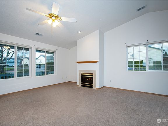 4th image of 2213 NE 78th Ave #96