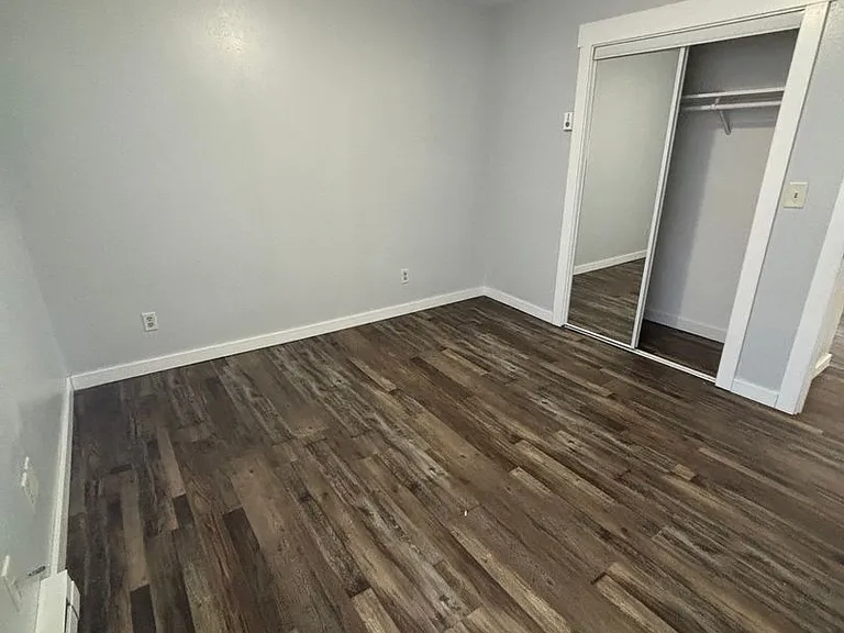 828 Gould St — Photo 3