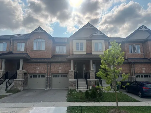 60 Reistwood Dr, Kitchener, ON N2R 0N8