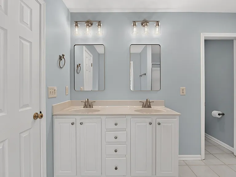 3013 Englefield Dr — Photo 23